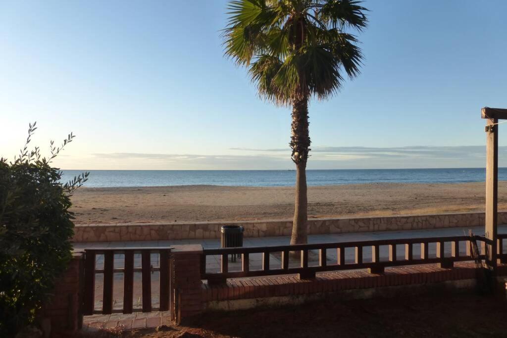 Apartamento A 1ª Linea De Mar, Vilafortuny 坎布里尔斯 外观 照片
