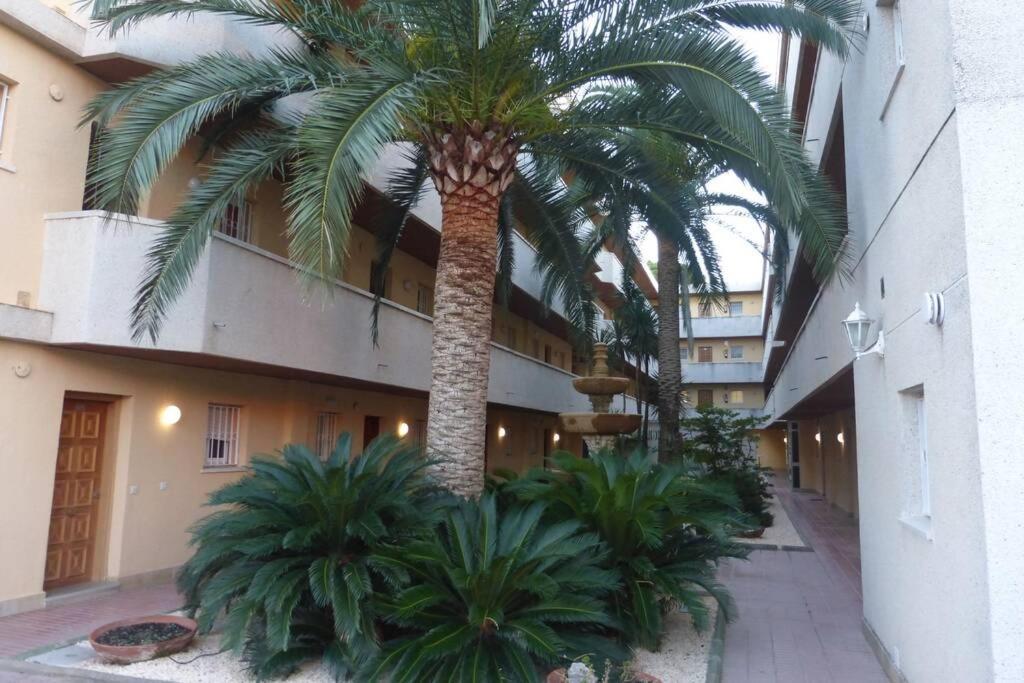 Apartamento A 1ª Linea De Mar, Vilafortuny 坎布里尔斯 外观 照片